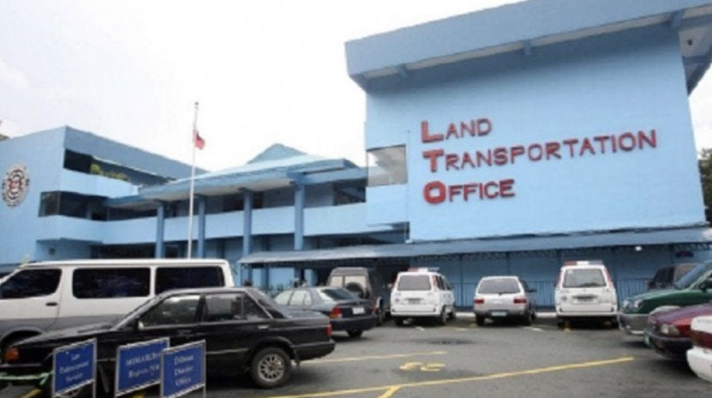 Mga besh, knows n’yo na ba ang mga paglabag at multa sa batas trapiko ng LTO?